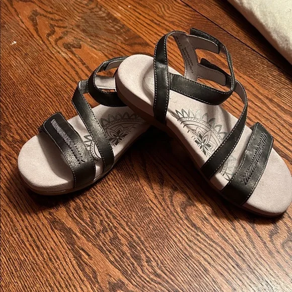 Aetrex Black Strappy Sandals - Picture 2 of 4